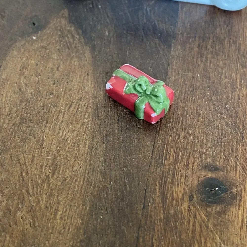 Midwest Of Cannon Falls Rudolph And Santa Trinket Box Vintage 1999 w/ Present
